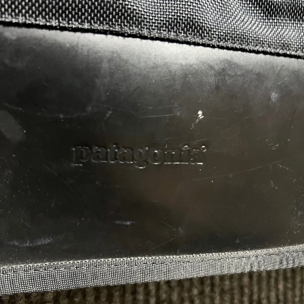 Vintage Patagonia Messenger Bag Unisex OS Black Made in USA 48285 FA01 Gorpcore
